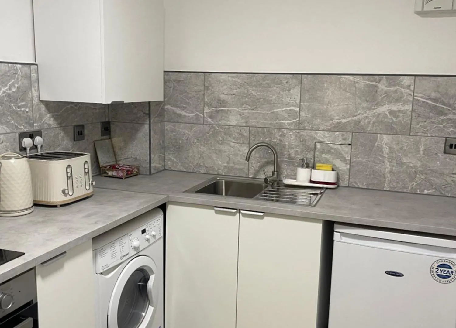 Cardiff Bay Cosy Apartment With Parking
